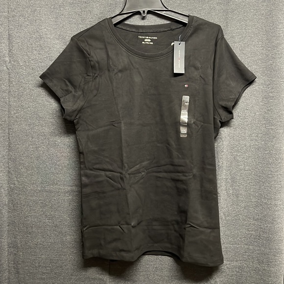 💥3/$15💥NWT-Tommy Hilfiger Women's Essential Favorite Crewneck Tee, Black - XXL - Picture 4 of 10